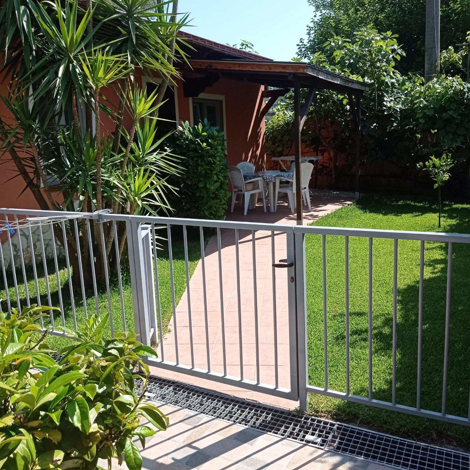 Casa Vacanze Mimose 팔리누로 외부 사진
