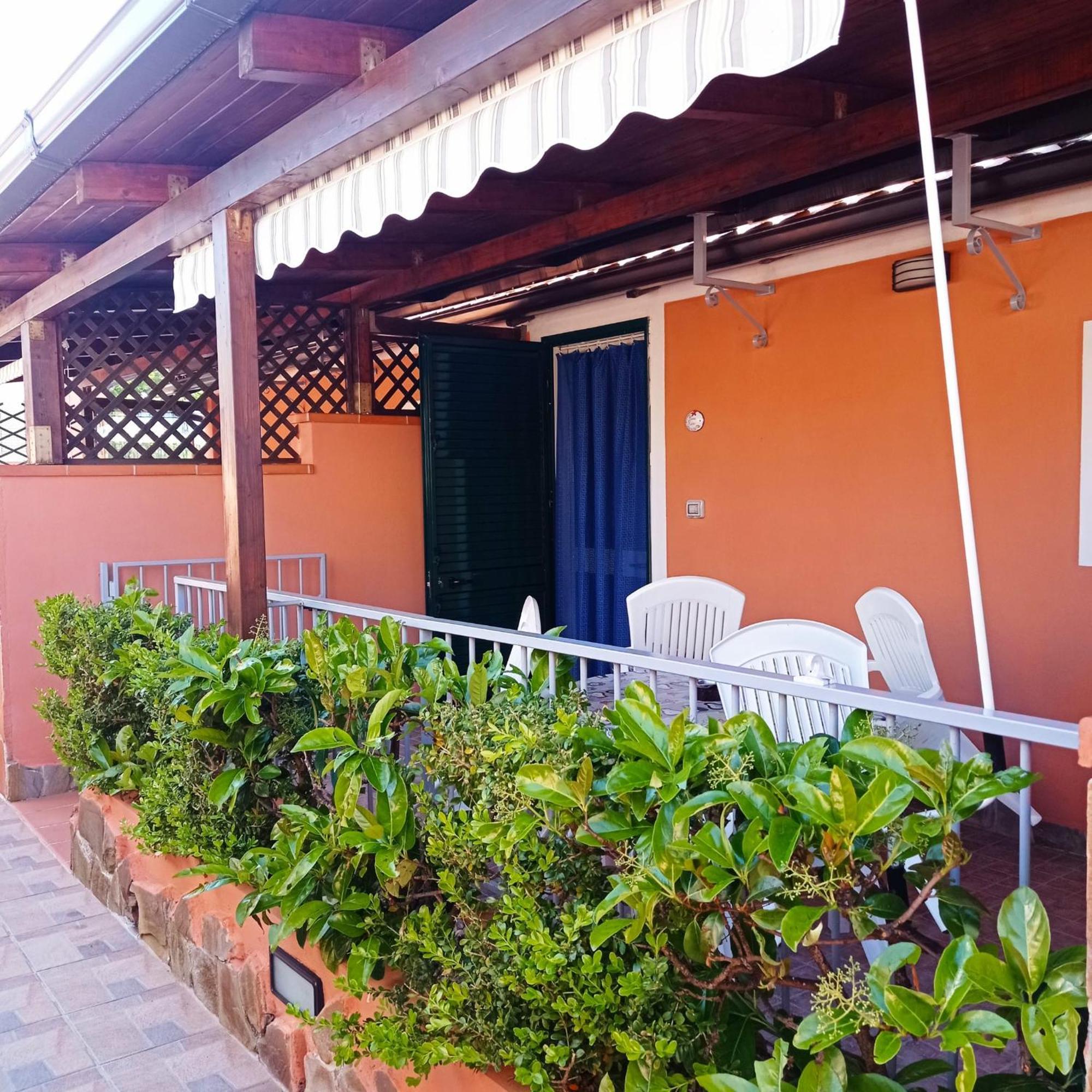 Casa Vacanze Mimose 팔리누로 외부 사진