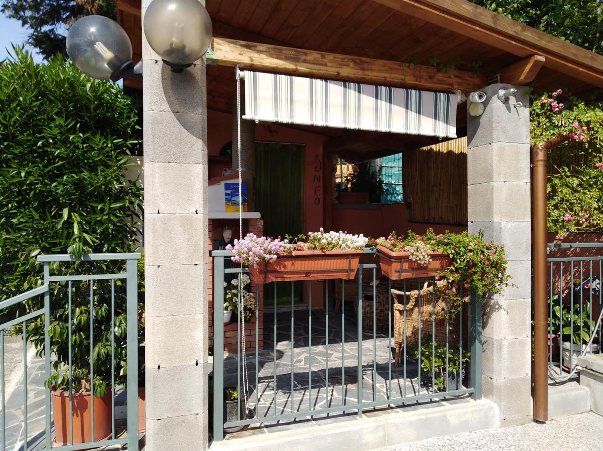Casa Vacanze Mimose 팔리누로 외부 사진