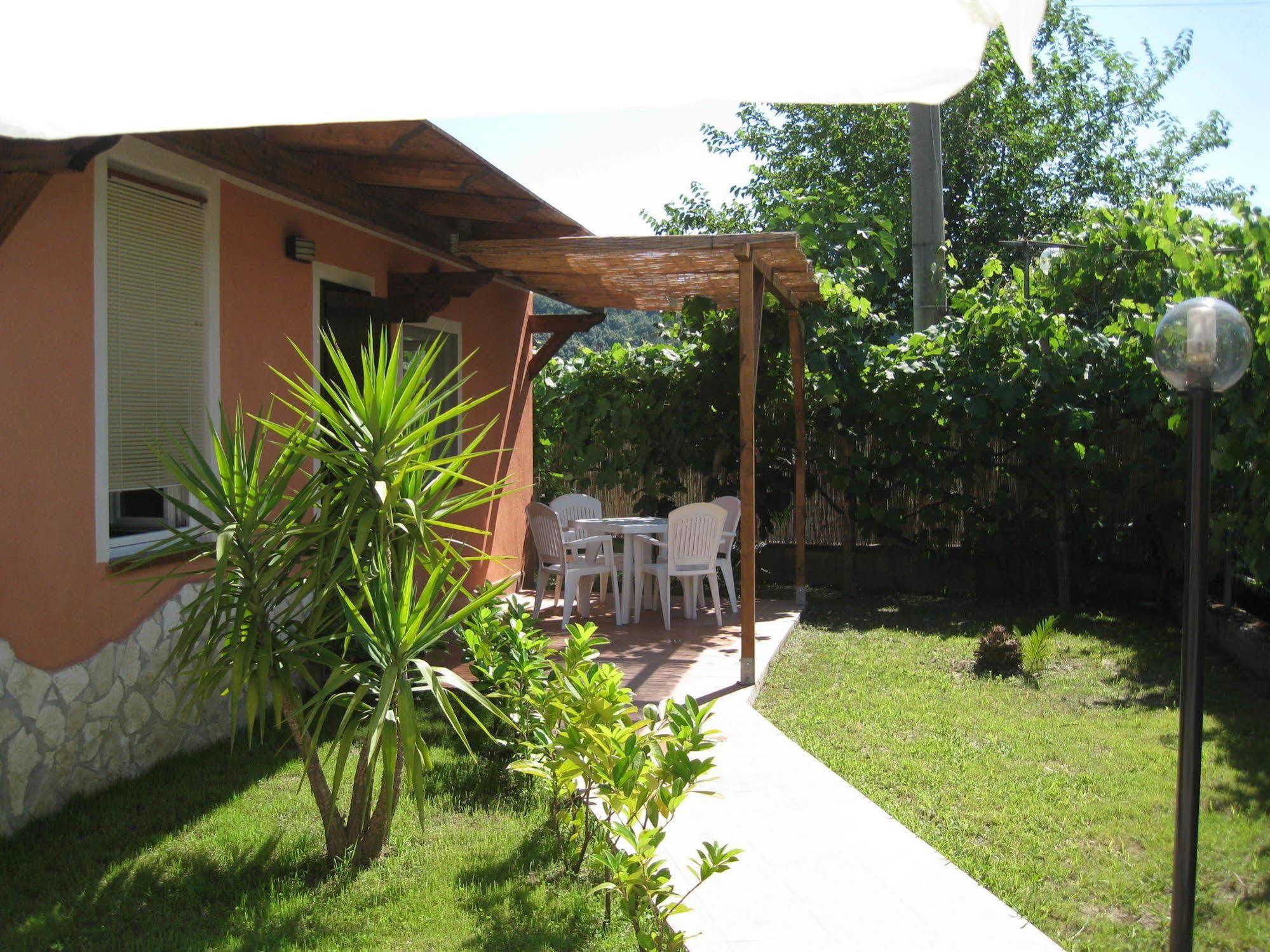 Casa Vacanze Mimose 팔리누로 외부 사진
