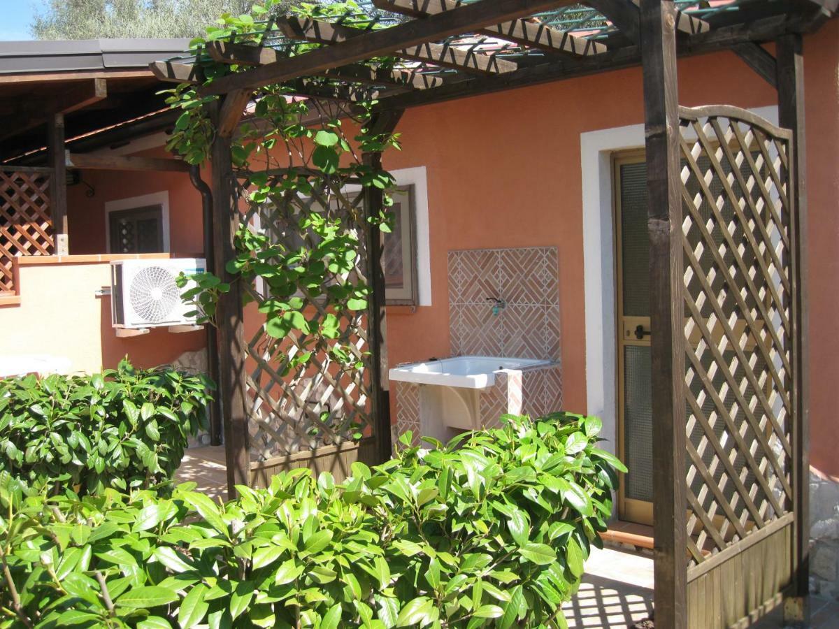 Casa Vacanze Mimose 팔리누로 외부 사진