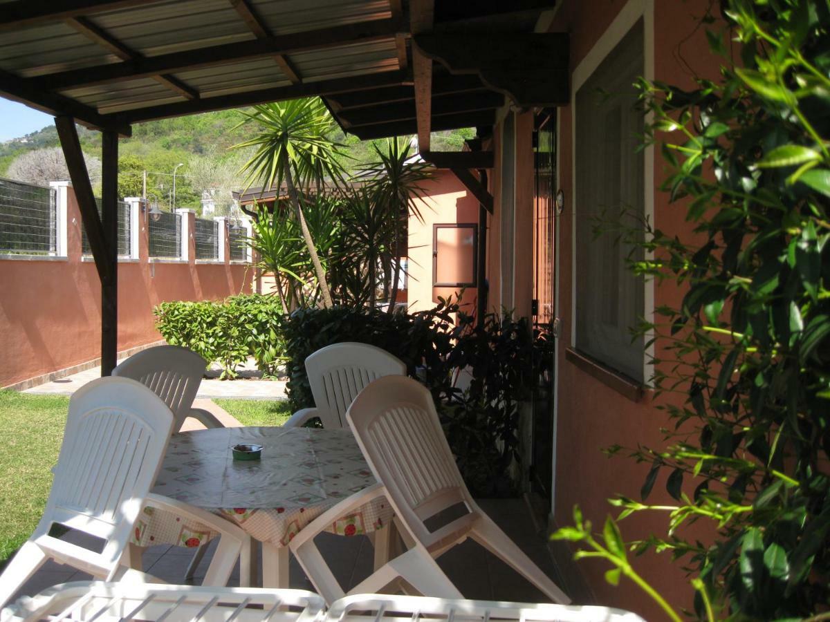 Casa Vacanze Mimose 팔리누로 외부 사진